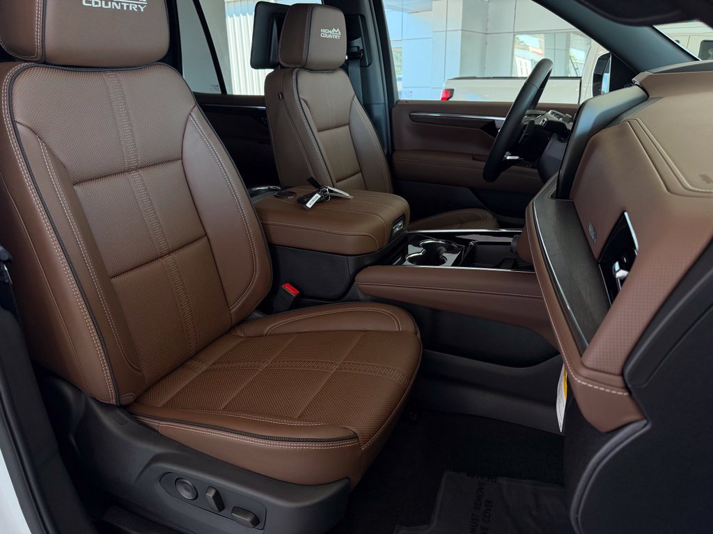 New 2026 Chevrolet Tahoe High Country AWD/4WD image 18