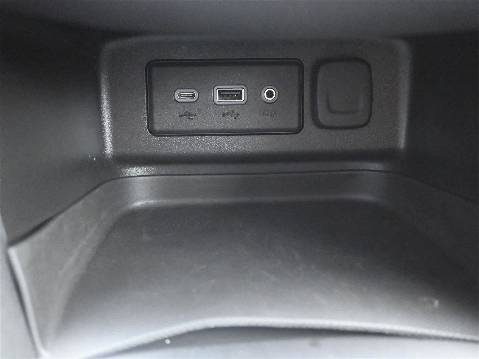 Used 2022 Chevrolet Equinox LT image 16