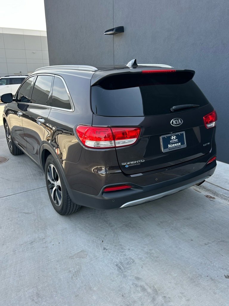 Used 2017 Kia Sorento EX image 6