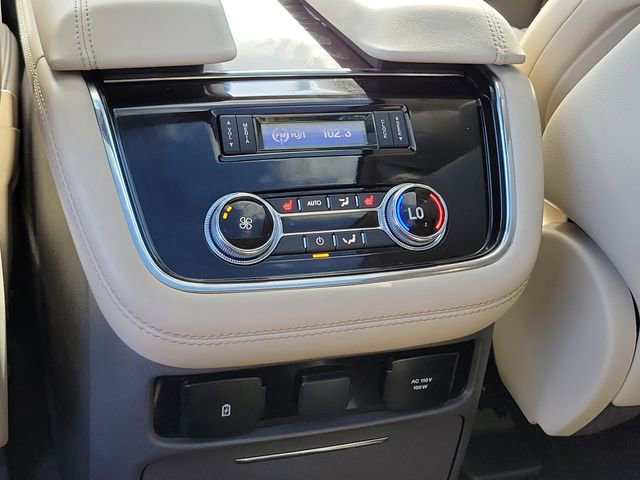 Used 2021 Lincoln Navigator Reserve w/ Luxury Package AWD/4WD image 15
