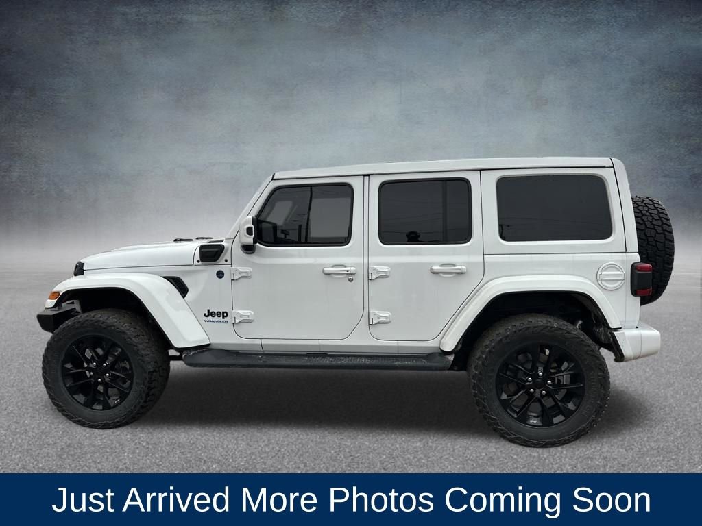Used 2021 Jeep Wrangler Unlimited Sahara image 3
