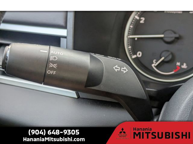 Used 2025 Mitsubishi Outlander ES image 26