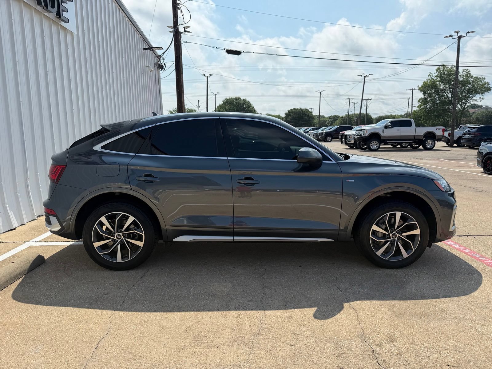 Used 2023 Audi Q5 2.0T Premium w/ Convenience Package AWD/4WD image 8