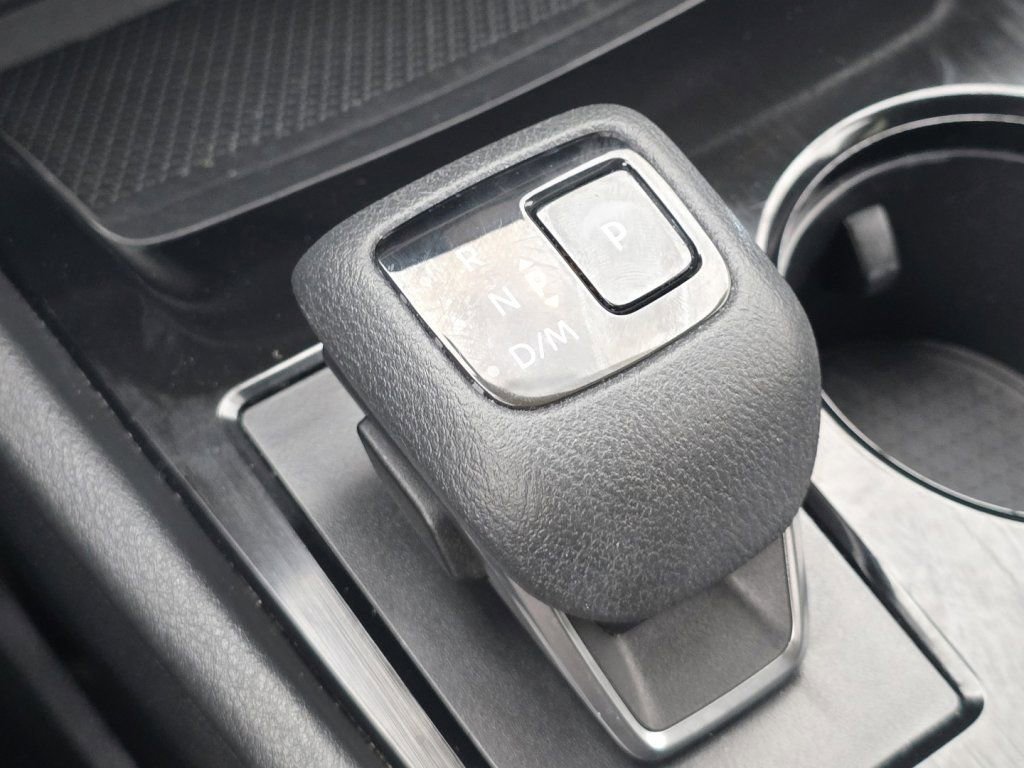 Used 2023 Nissan Rogue SV AWD/4WD image 29