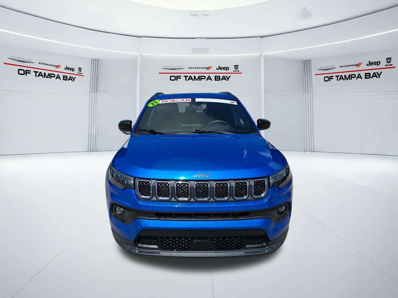 Used 2023 Jeep Compass Latitude w/ Sun and Sound Group AWD/4WD image 8