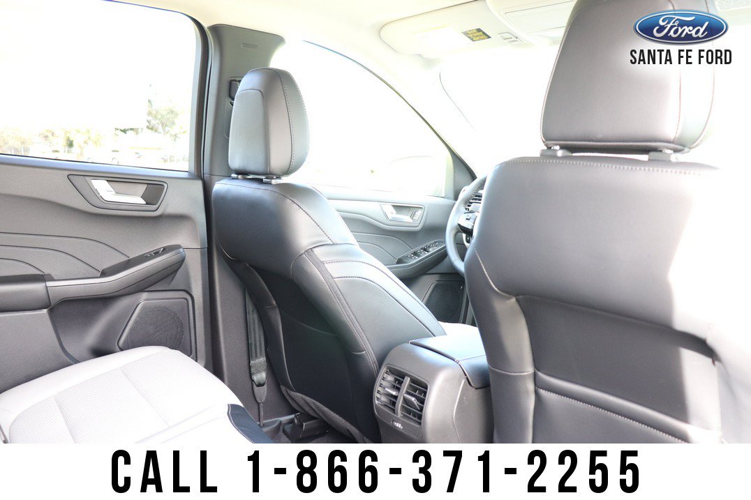 New 2023 Ford Escape SE image 43