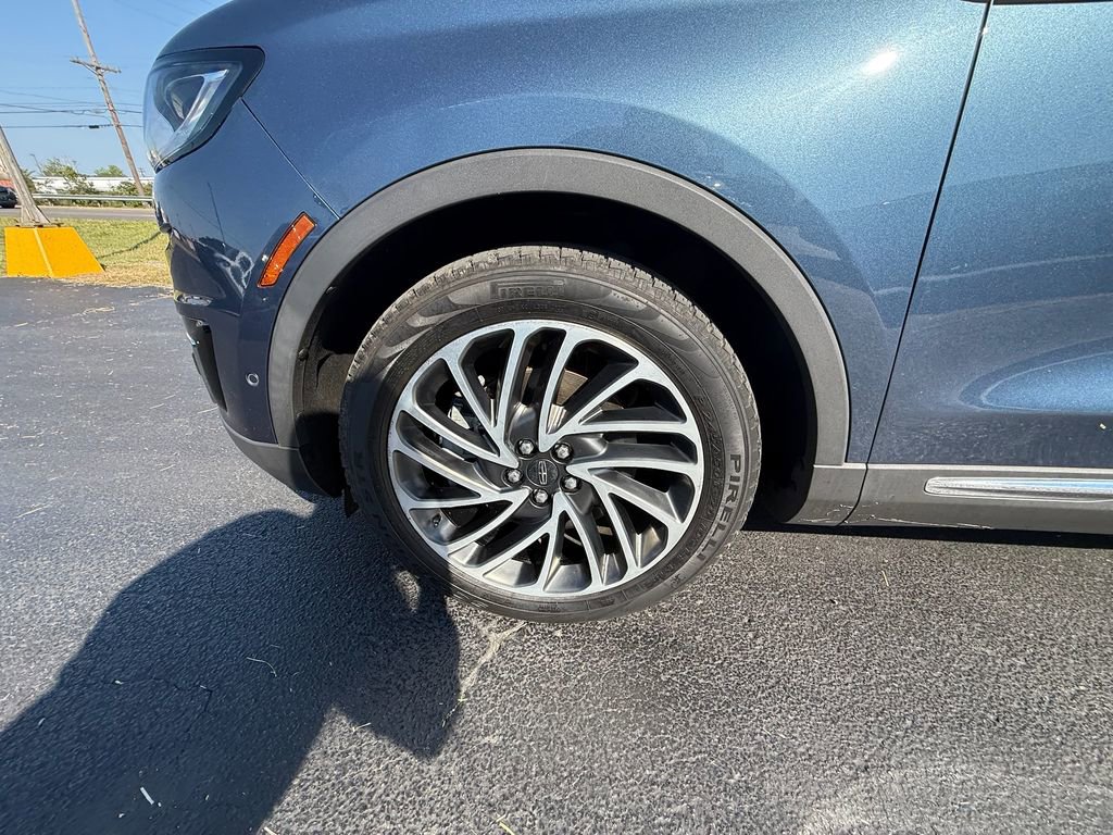 Used 2019 Lincoln Nautilus Reserve image 10