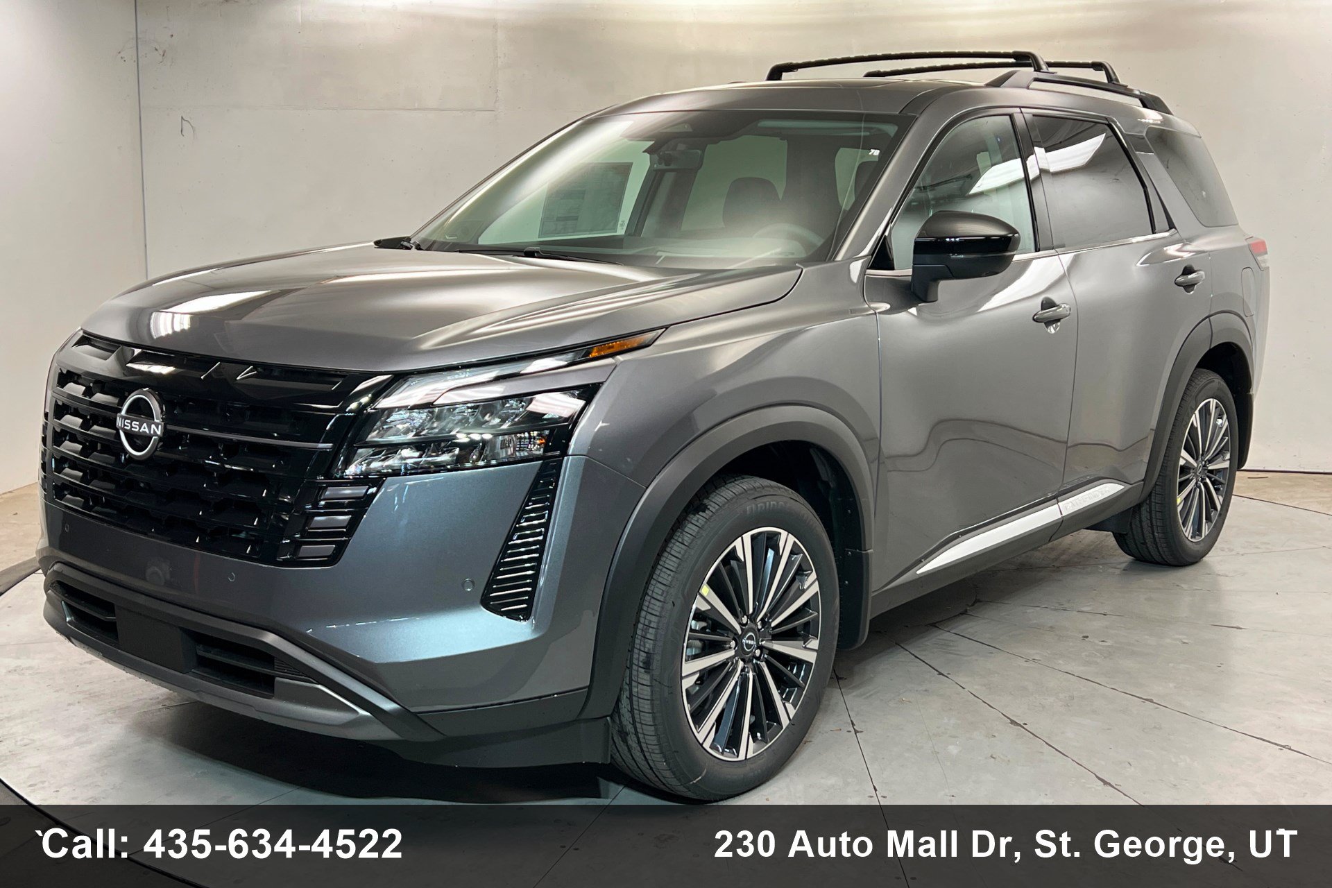 New 2026 Nissan Pathfinder Platinum w/ Cargo Package AWD/4WD image 1