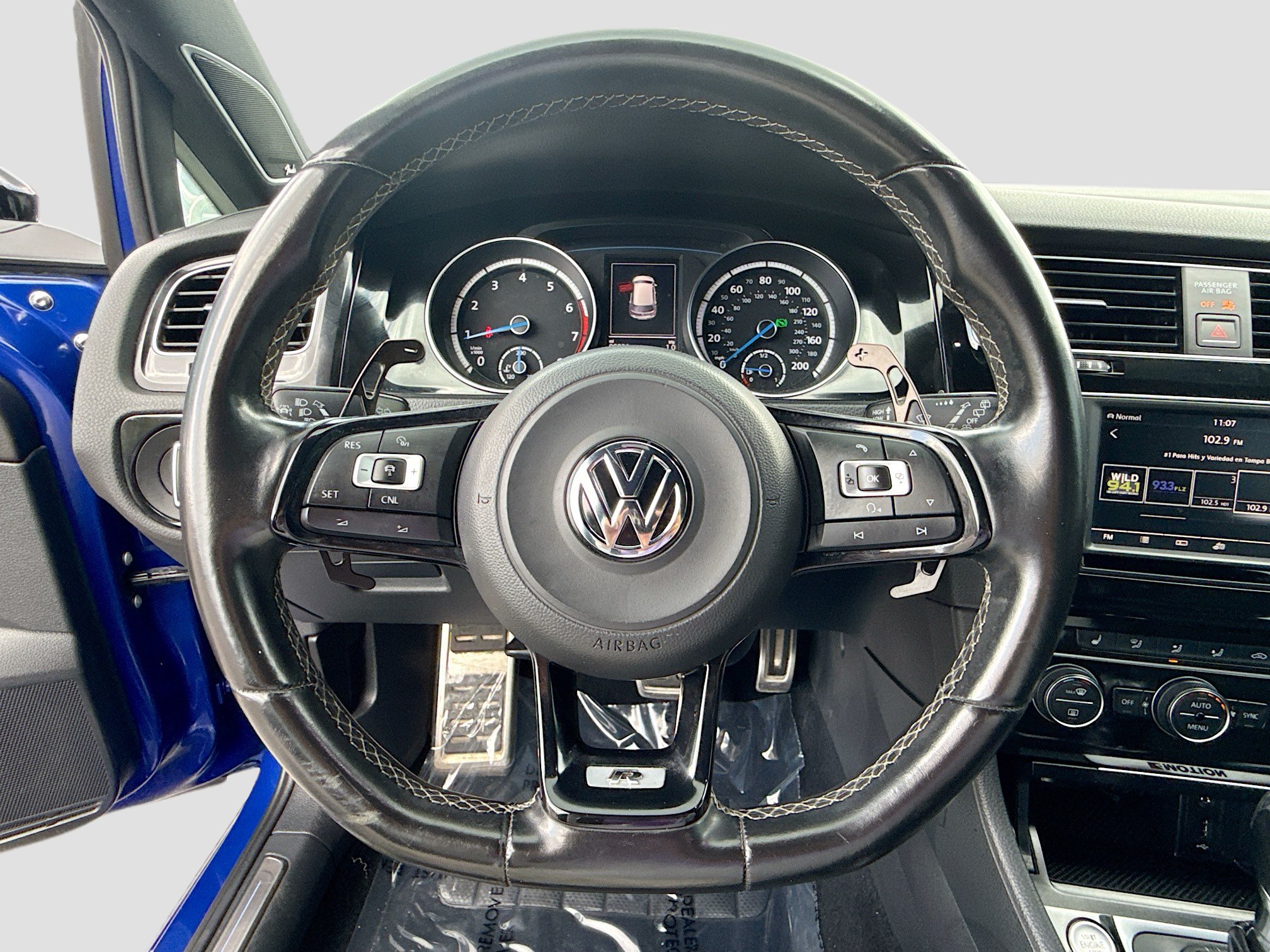 Used 2016 Volkswagen Golf R 4-Door w/ Driver Assistance Package AWD/4WD image 37