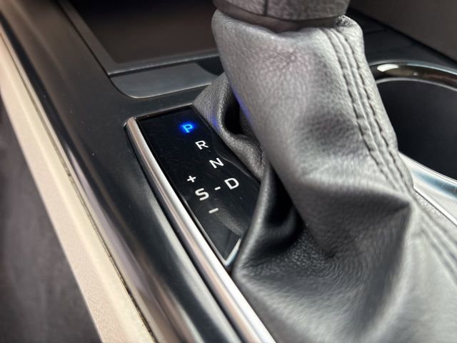 Used 2020 Toyota Camry LE w/ Fleet Convenience Package image 20