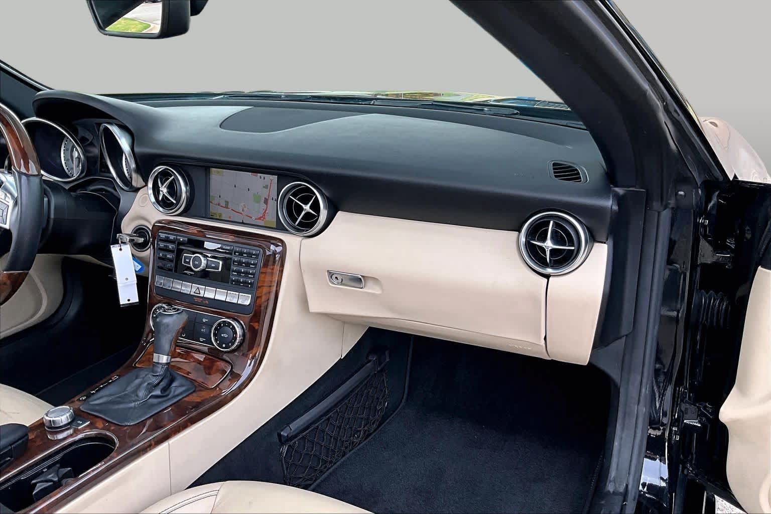 Used 2012 Mercedes-Benz SLK 350 image 18