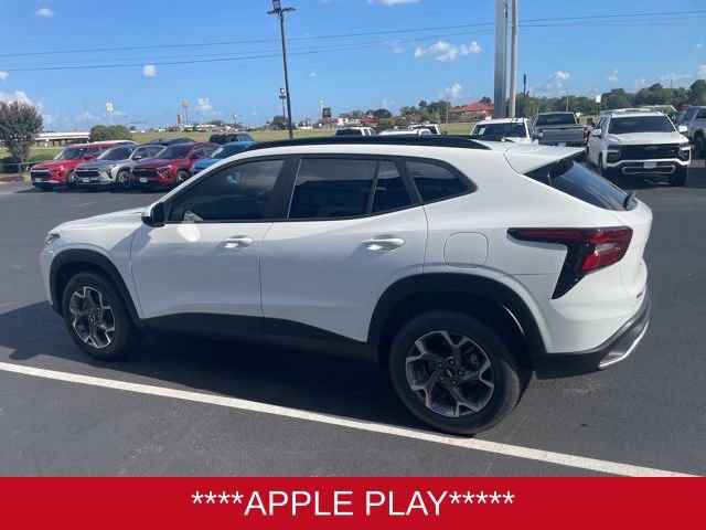 Used 2025 Chevrolet Trax LT w/ LT Convenience Package image 22