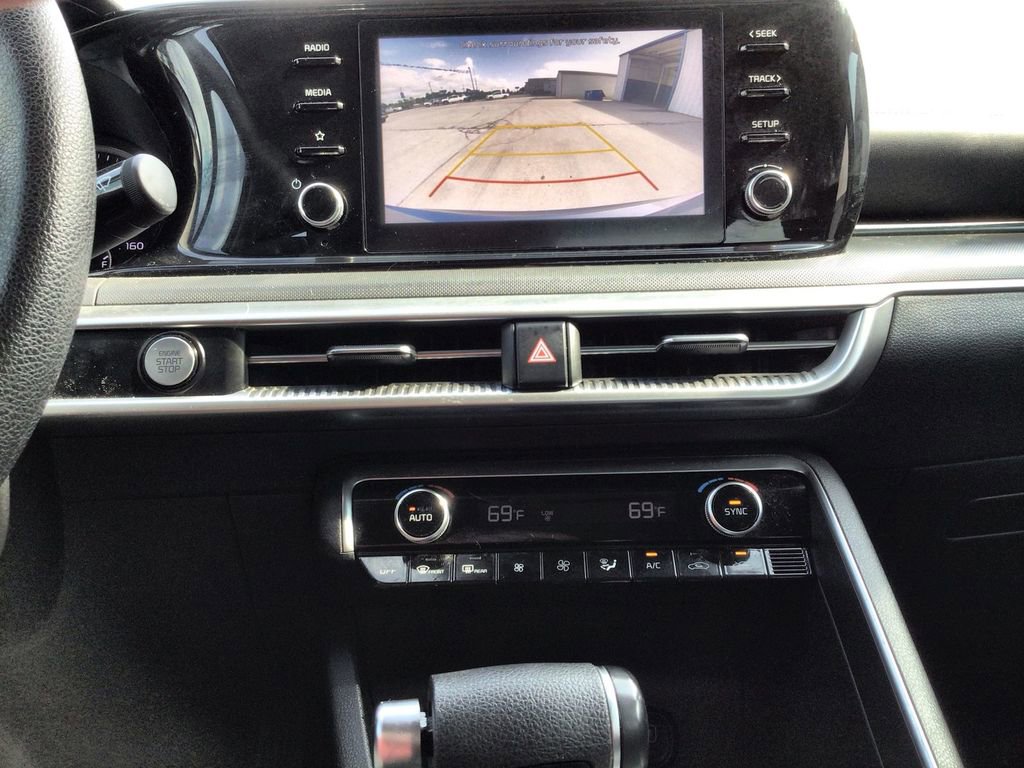 Used 2022 Kia K5 LXS image 15