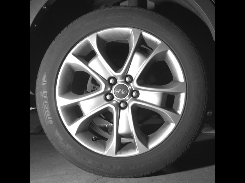 Used 2016 Ford Escape Titanium FWD image 11
