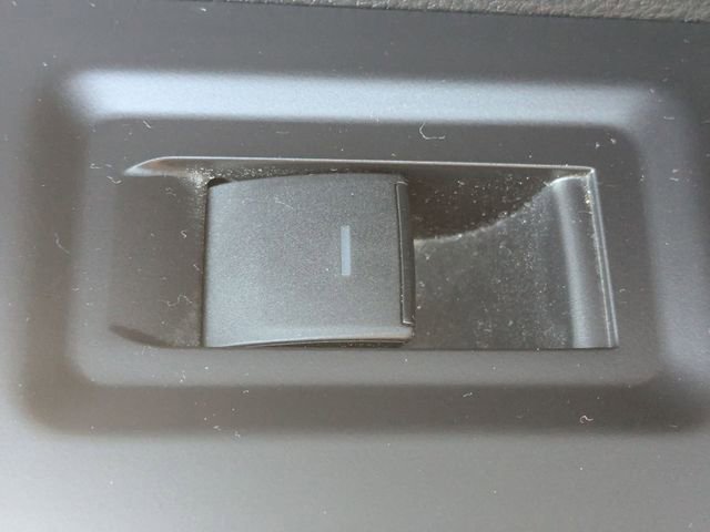 Used 2022 Toyota Tundra SR5 w/ SR5 Convenience Package image 25