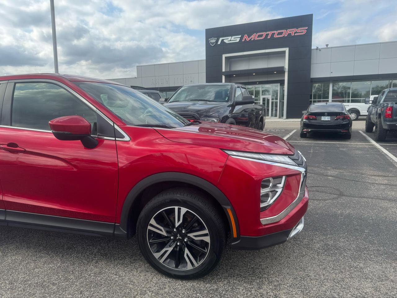 Used 2024 Mitsubishi Eclipse Cross SE image 2
