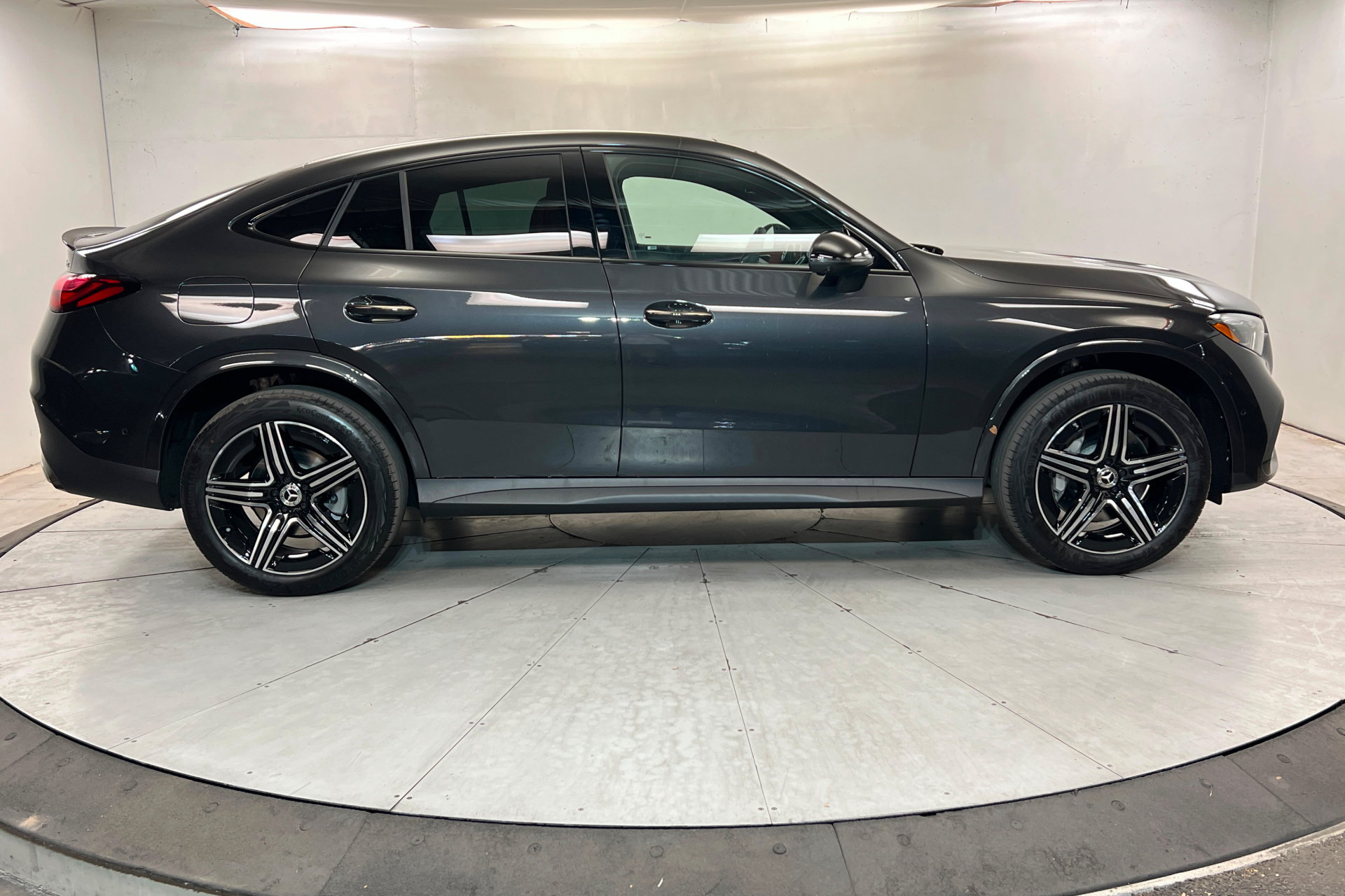 New 2027 Mercedes-Benz GLC 300 4MATIC image 6