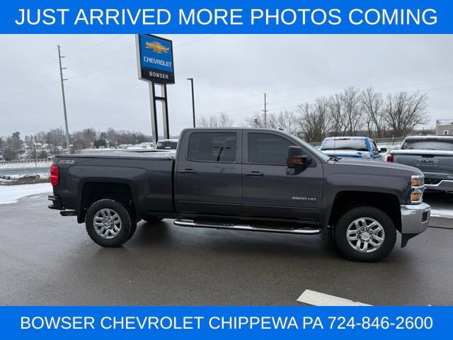 Used 2015 Chevrolet Silverado 2500 LT w/ LT Convenience Package image 8