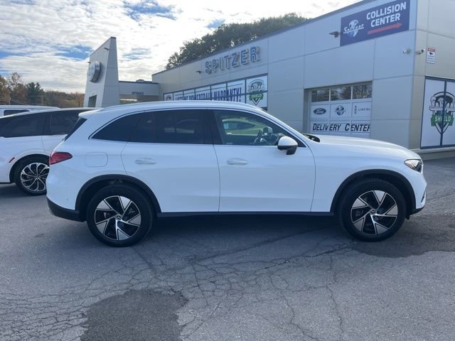 Used 2024 Mercedes-Benz GLC 300 4MATIC image 4