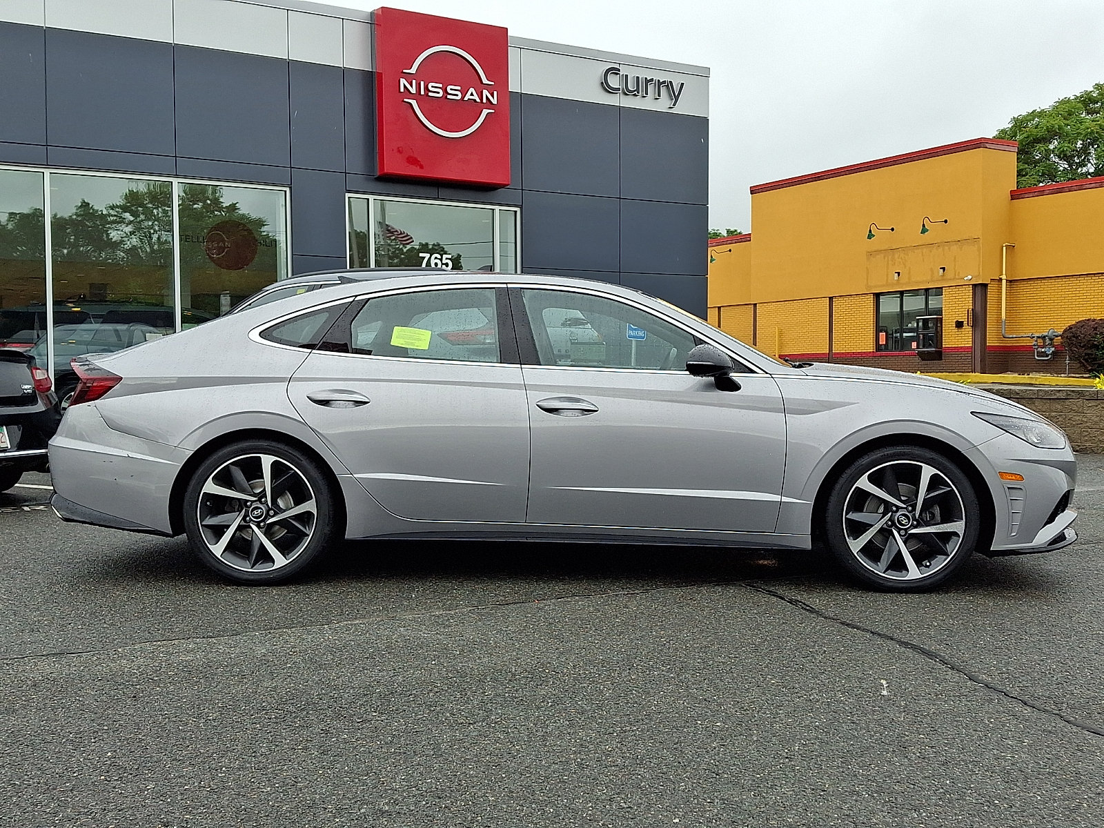 Used 2023 Hyundai Sonata SEL Plus w/ Preferred Accessory Package FWD image 8
