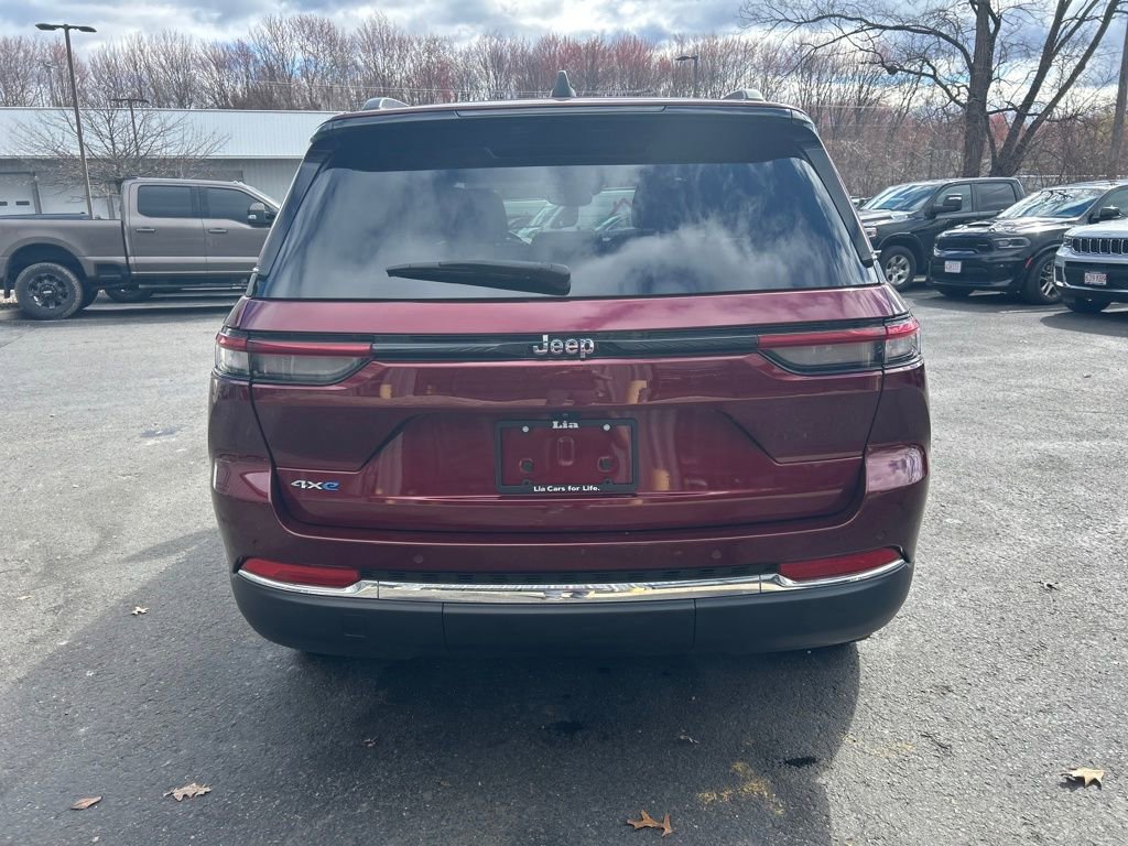 Used 2023 Jeep Grand Cherokee 4WD 4xe image 5