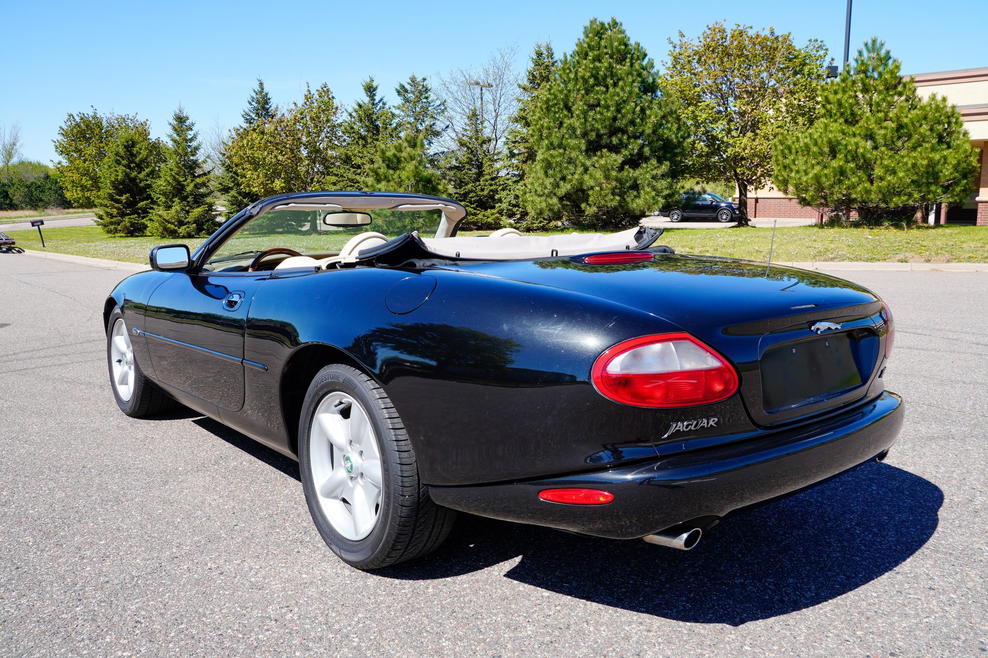 Used 1997 Jaguar XK8 Convertible RWD image 6