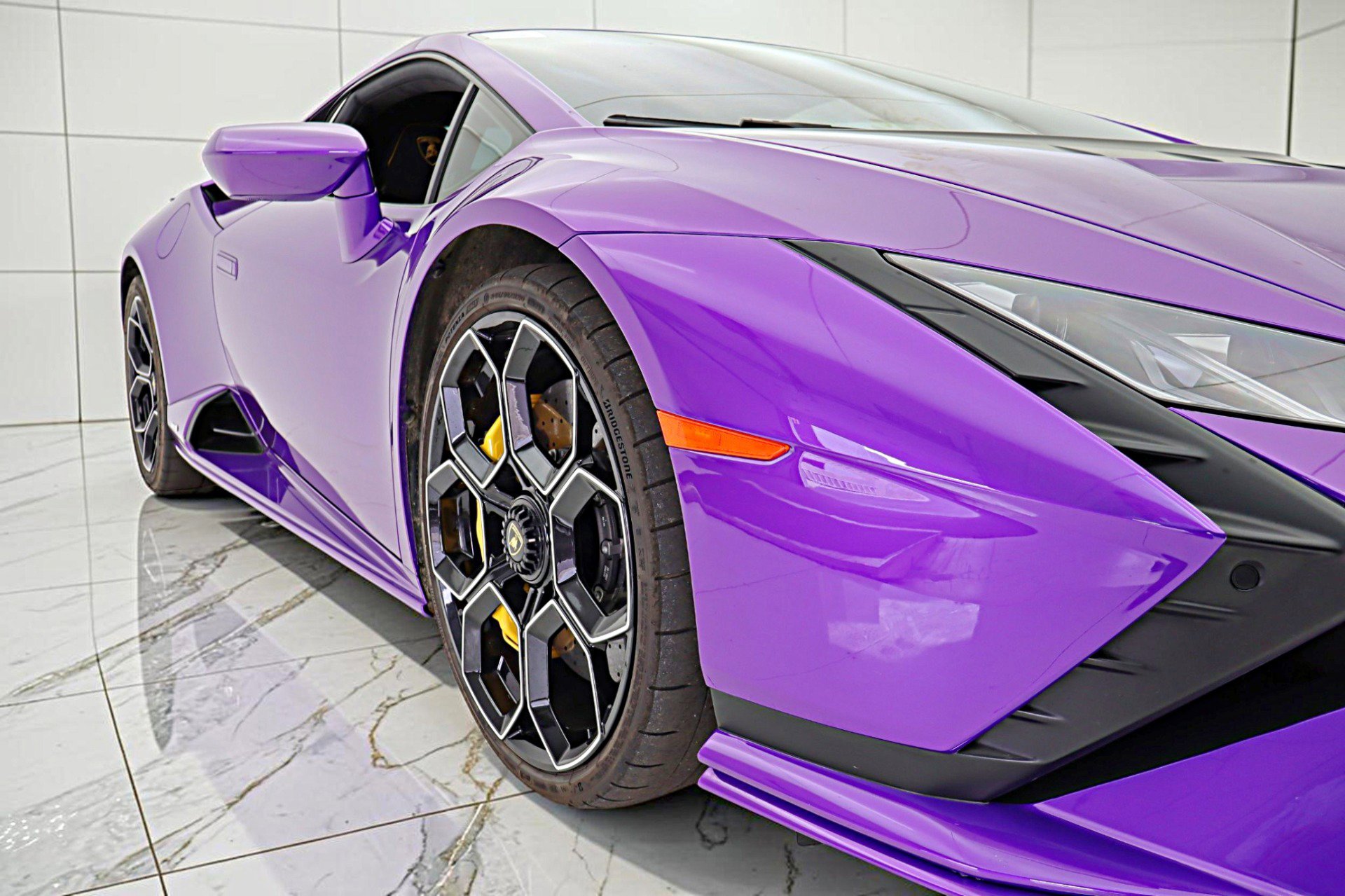 Used 2024 Lamborghini Huracan Tecnica RWD image 23