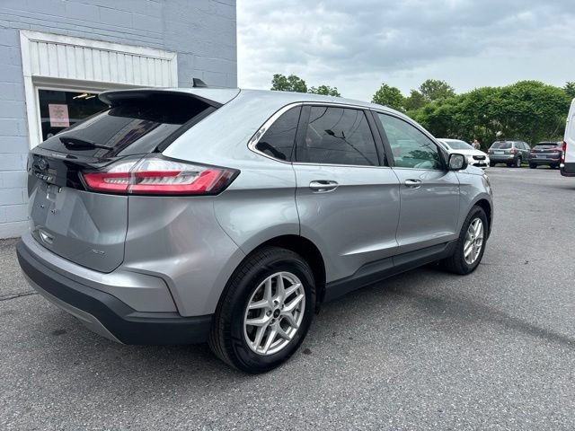 Used 2023 Ford Edge SEL AWD/4WD image 4