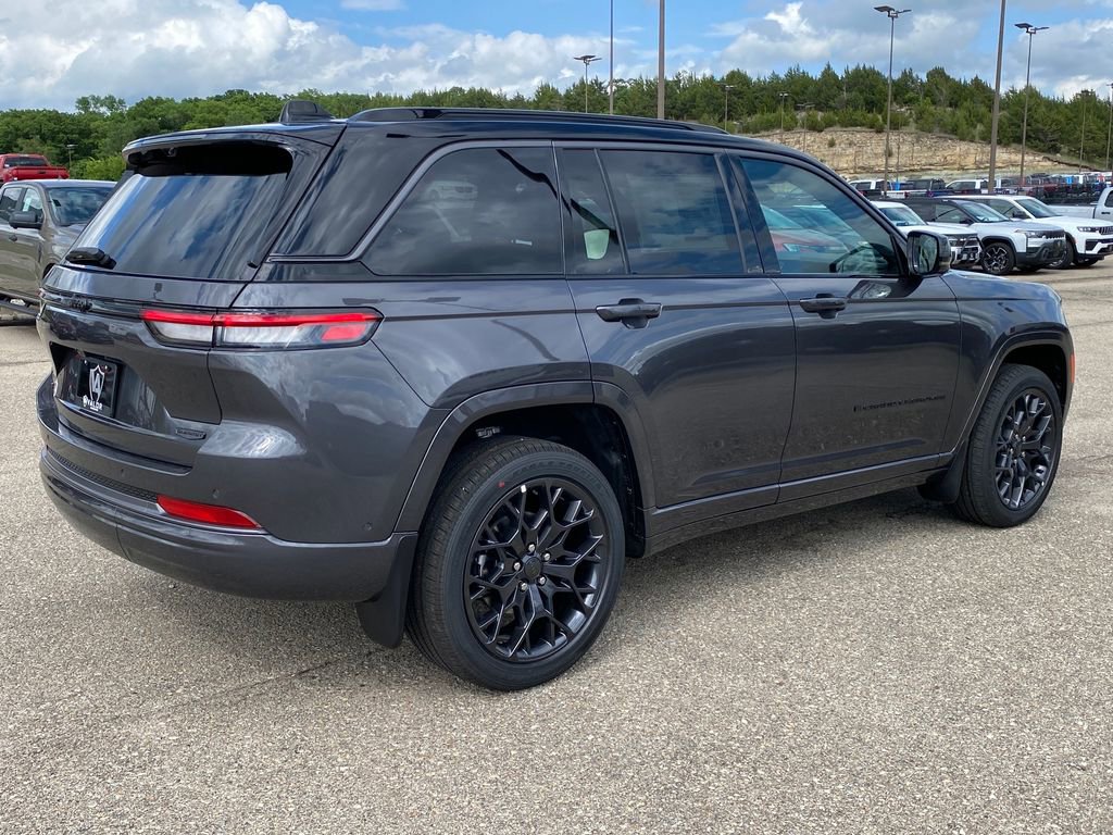 New 2026 Jeep Grand Cherokee Summit w/ Obsidian Package AWD/4WD image 6