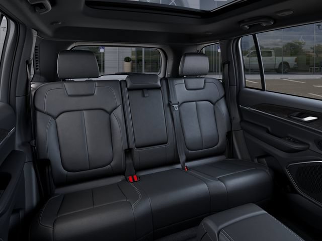 New 2026 Jeep Grand Cherokee Limited w/ Limited Altitude Package AWD/4WD image 15