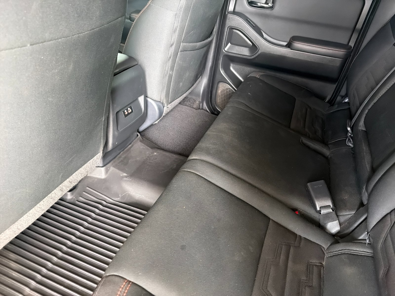Used 2024 Nissan Frontier Pro-X RWD image 14