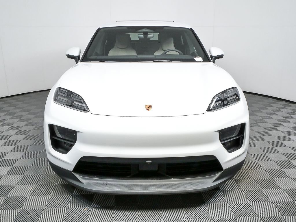New 2026 Porsche Macan Electric image 35
