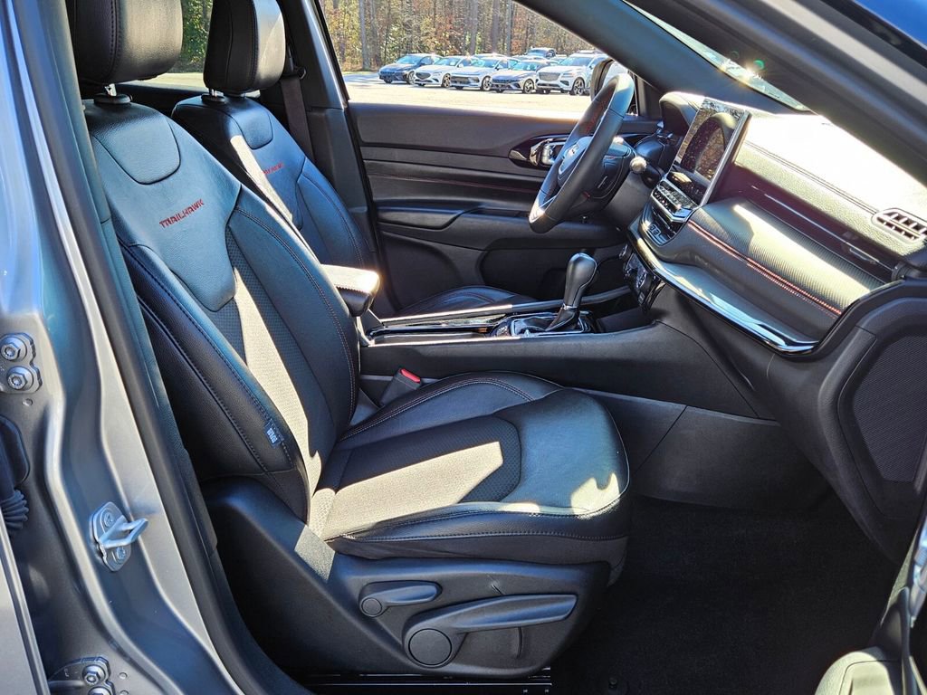 Used 2024 Jeep Compass Trailhawk image 14