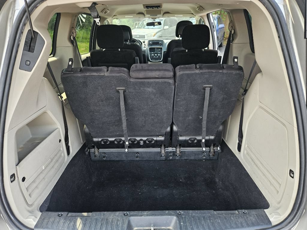 Used 2011 Dodge Grand Caravan Mainstreet w/ PWR Convenience Group FWD image 16