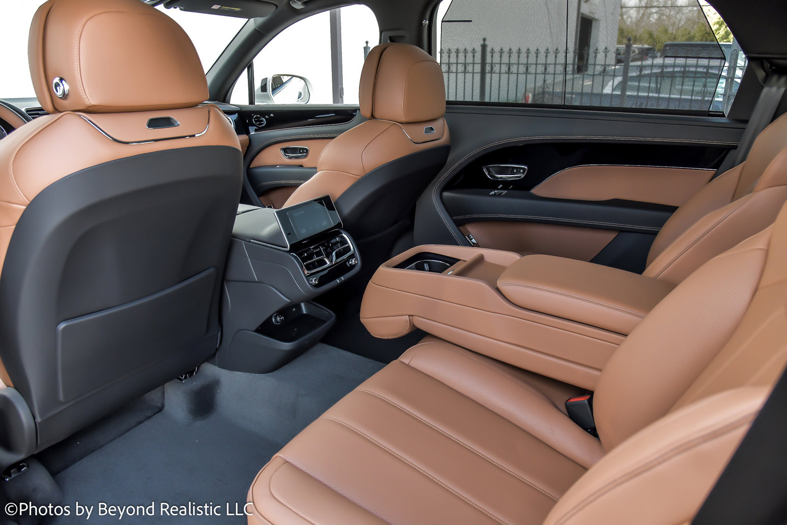 New 2024 Bentley Bentayga Extended Wheelbase image 26