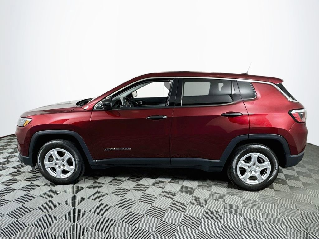 Used 2022 Jeep Compass Sport FWD image 4