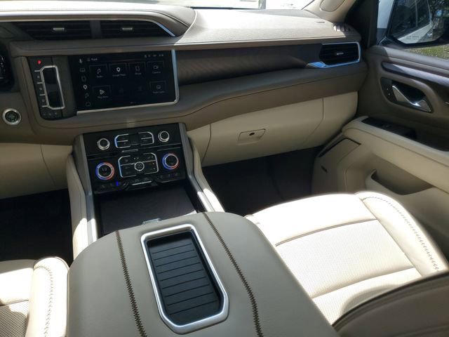 Certified 2023 GMC Yukon XL Denali AWD/4WD image 14