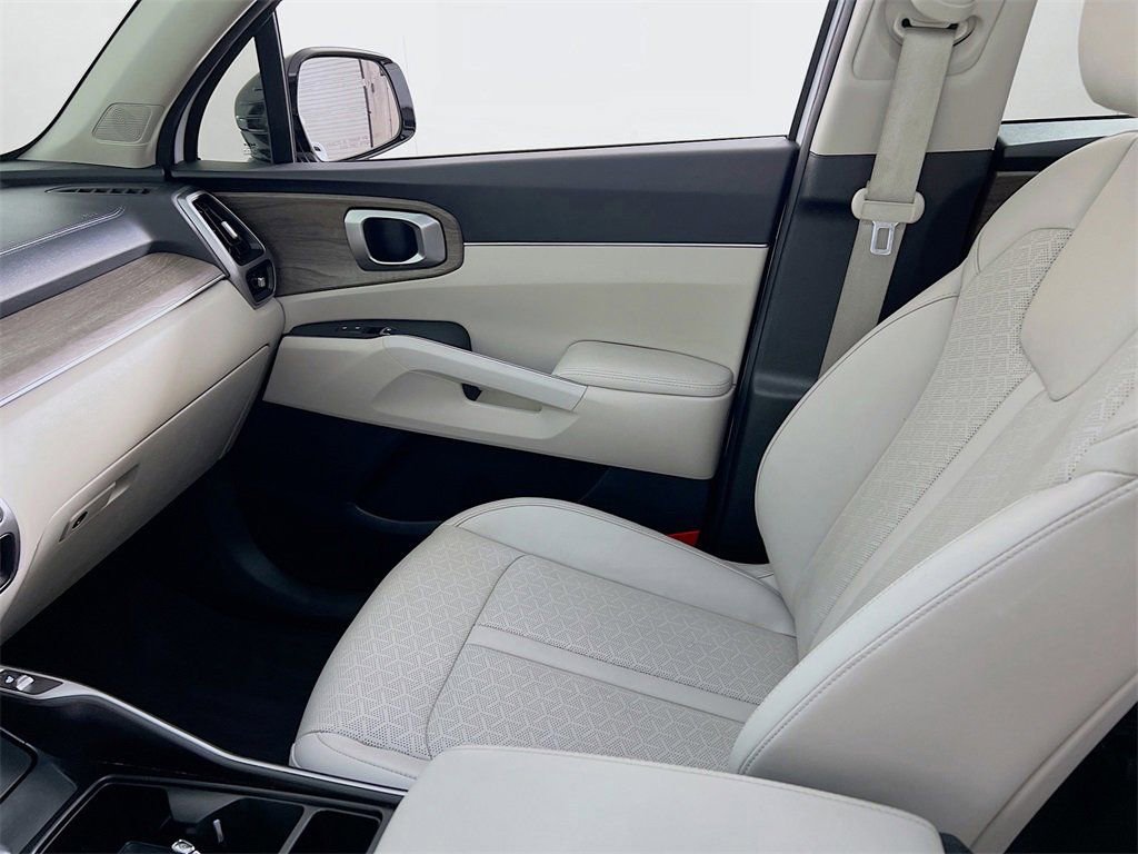 Used 2023 Kia Sorento X-Line EX image 23