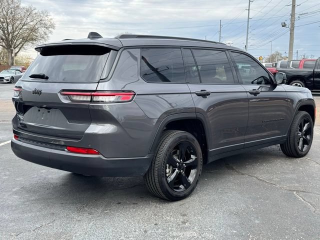Used 2025 Jeep Grand Cherokee L Altitude AWD/4WD image 5