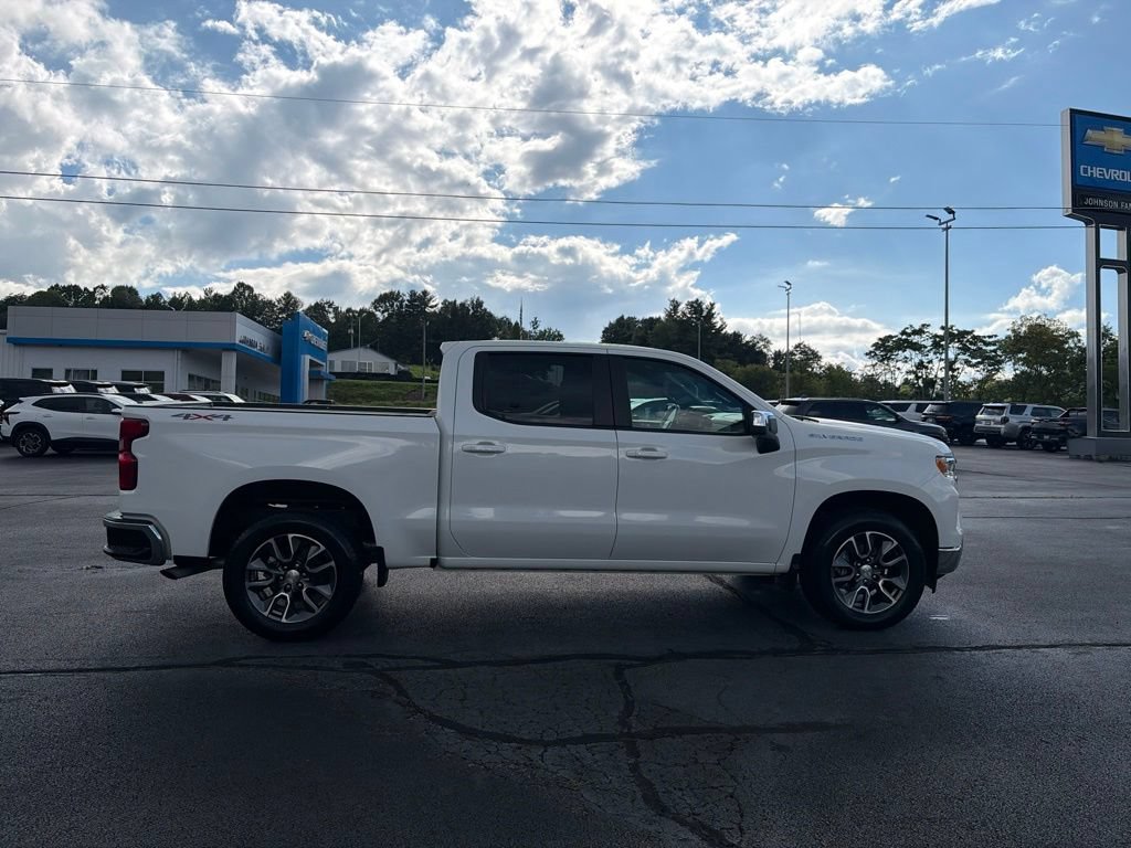 Used 2023 Chevrolet Silverado 1500 LT AWD/4WD image 11