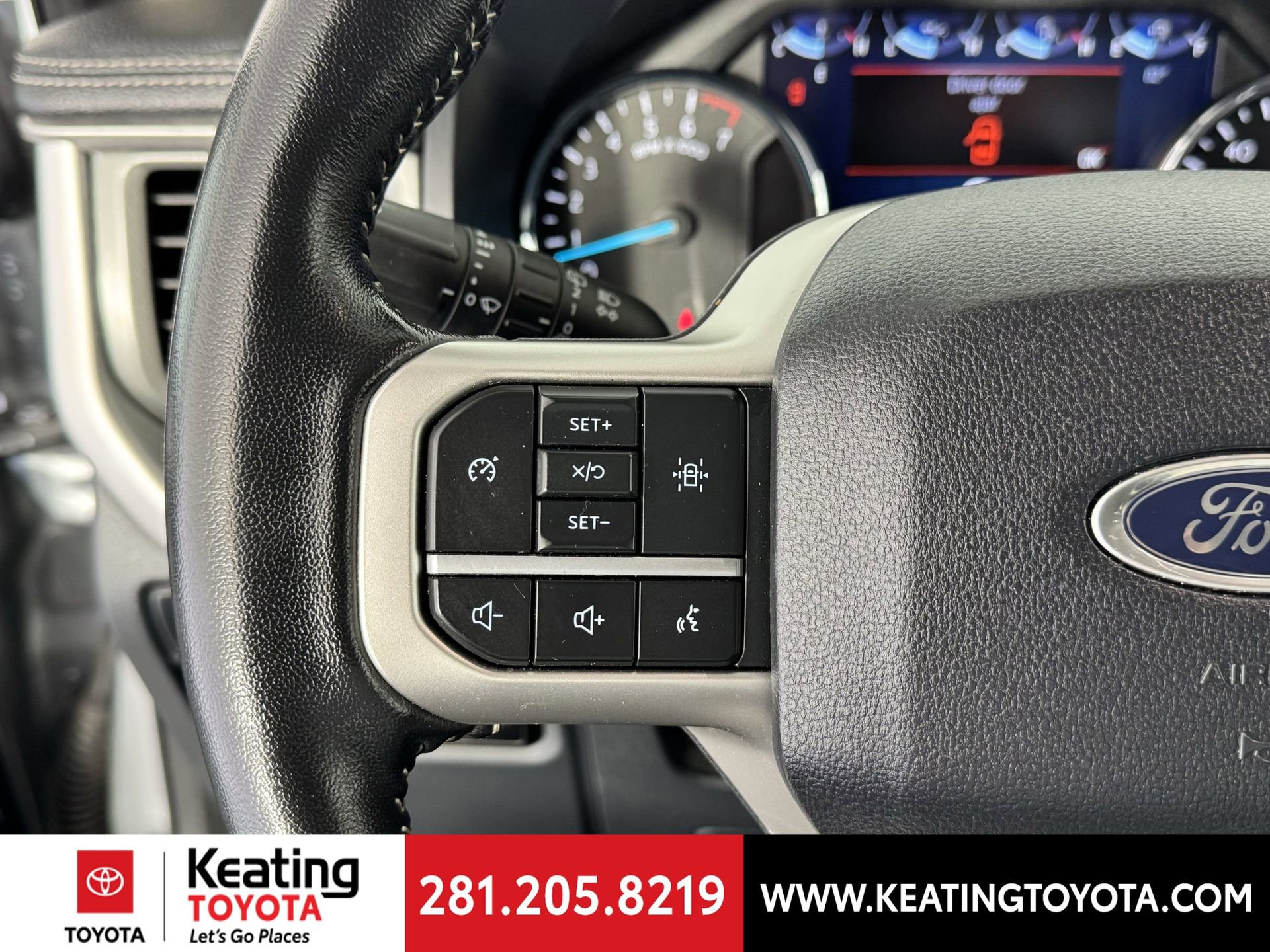 Used 2024 Ford Expedition XLT image 26