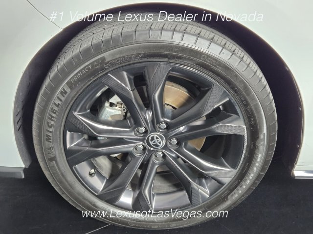Used 2025 Toyota Sienna XSE w/ XSE Plus Package FWD image 12