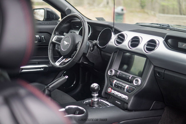 Used 2017 Ford Mustang GT Premium image 39