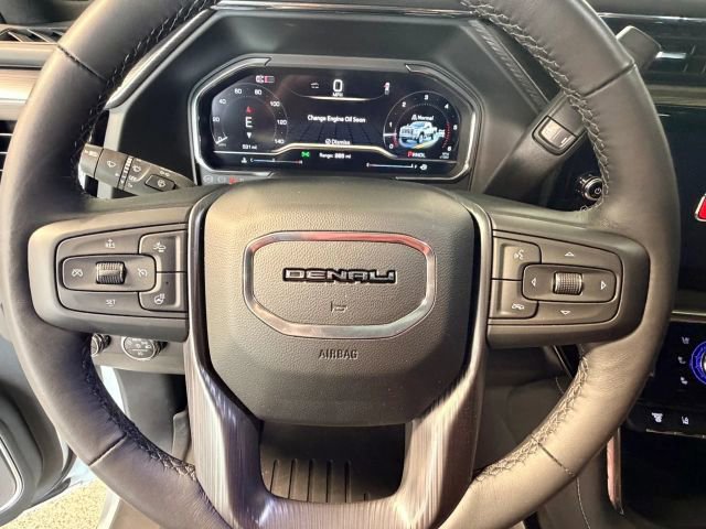 Used 2025 GMC Sierra 2500 Denali Ultimate image 9