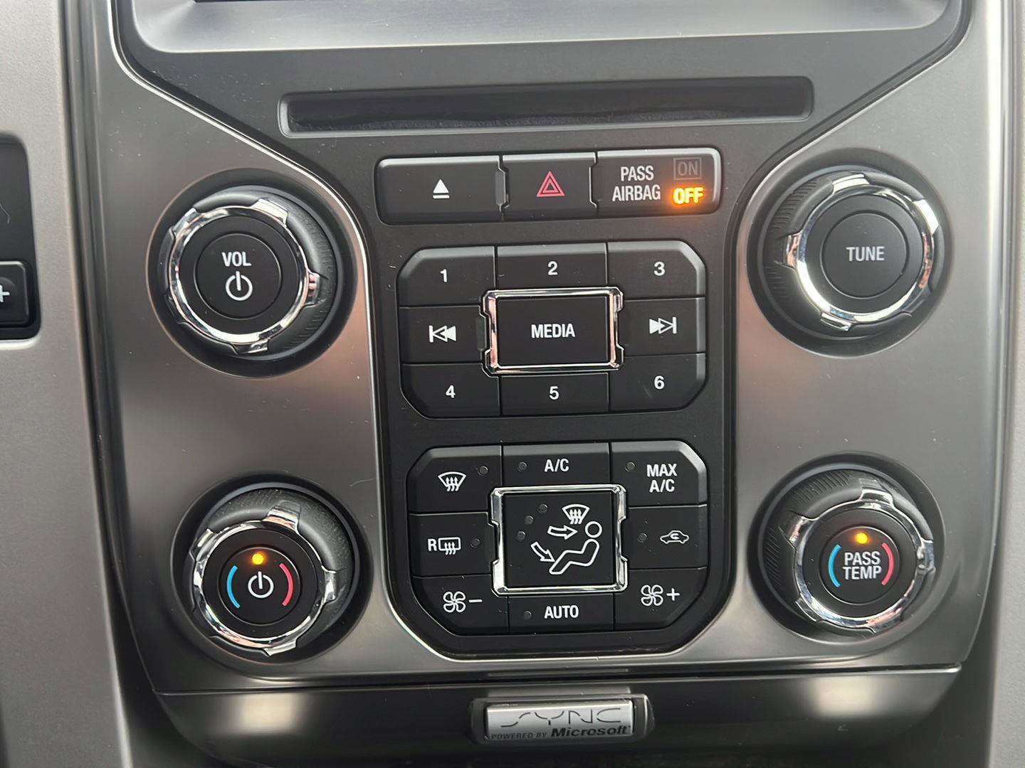 Used 2014 Ford F150 FX4 w/ Equipment Group 402A Luxury image 10