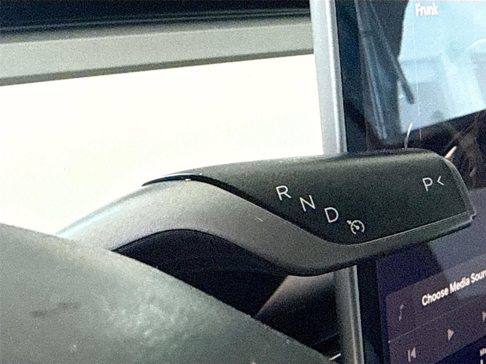 Used 2018 Tesla Model 3 Performance image 4