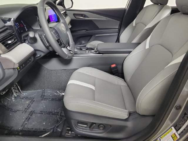 Used 2026 Toyota Camry SE w/ Convenience Package FWD image 18