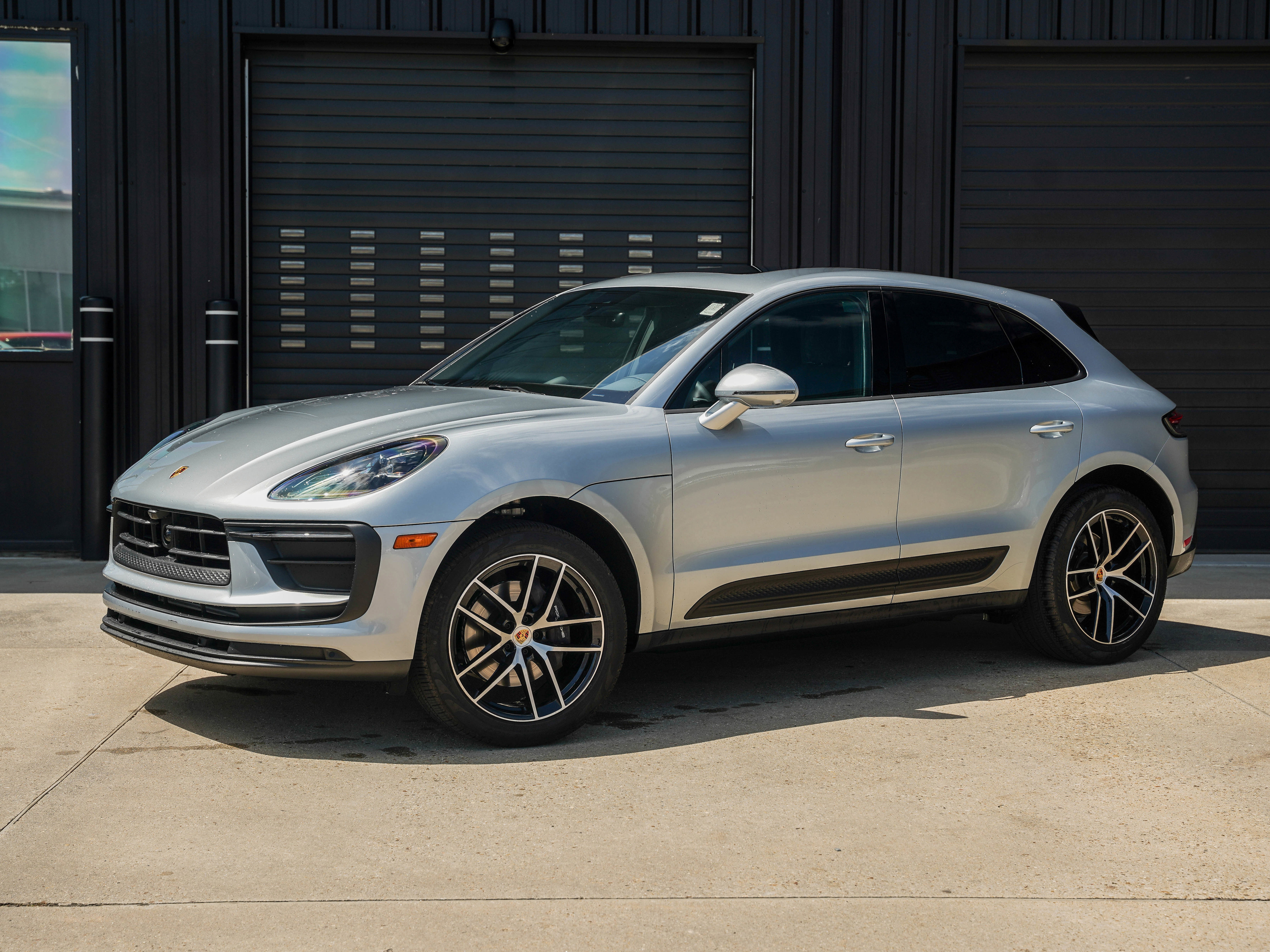Certified 2025 Porsche Macan