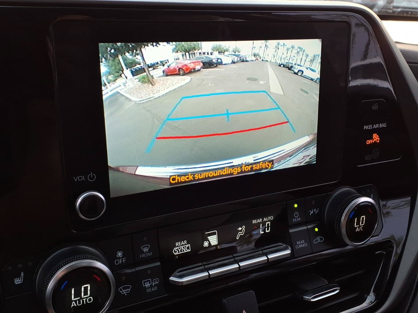 Used 2023 Toyota Highlander XLE w/ Protection Package #3 (TMS) AWD/4WD image 18