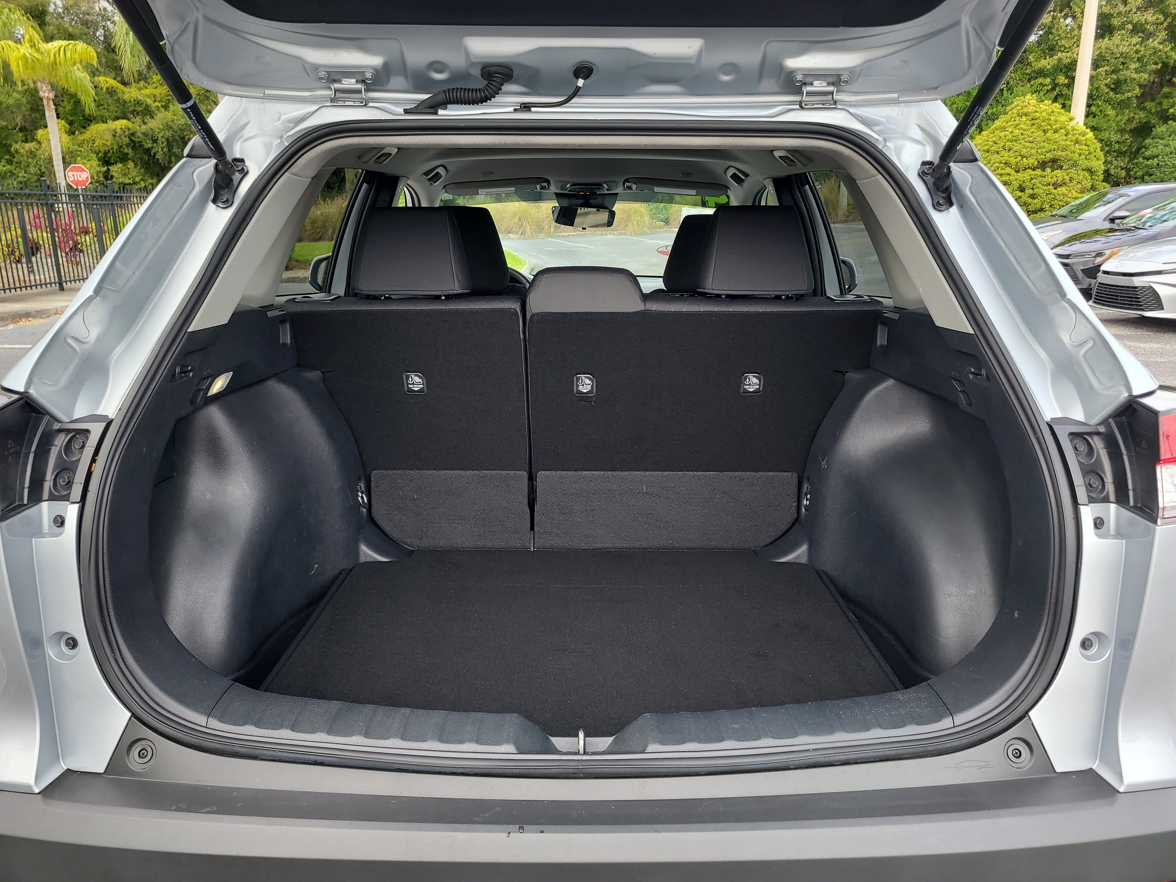 Certified 2024 Toyota Corolla Cross LE image 11